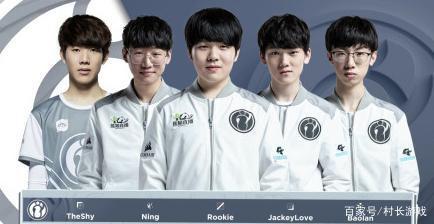 整了站位 整了站位