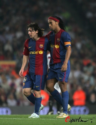 她不仅仅是 她不仅仅是