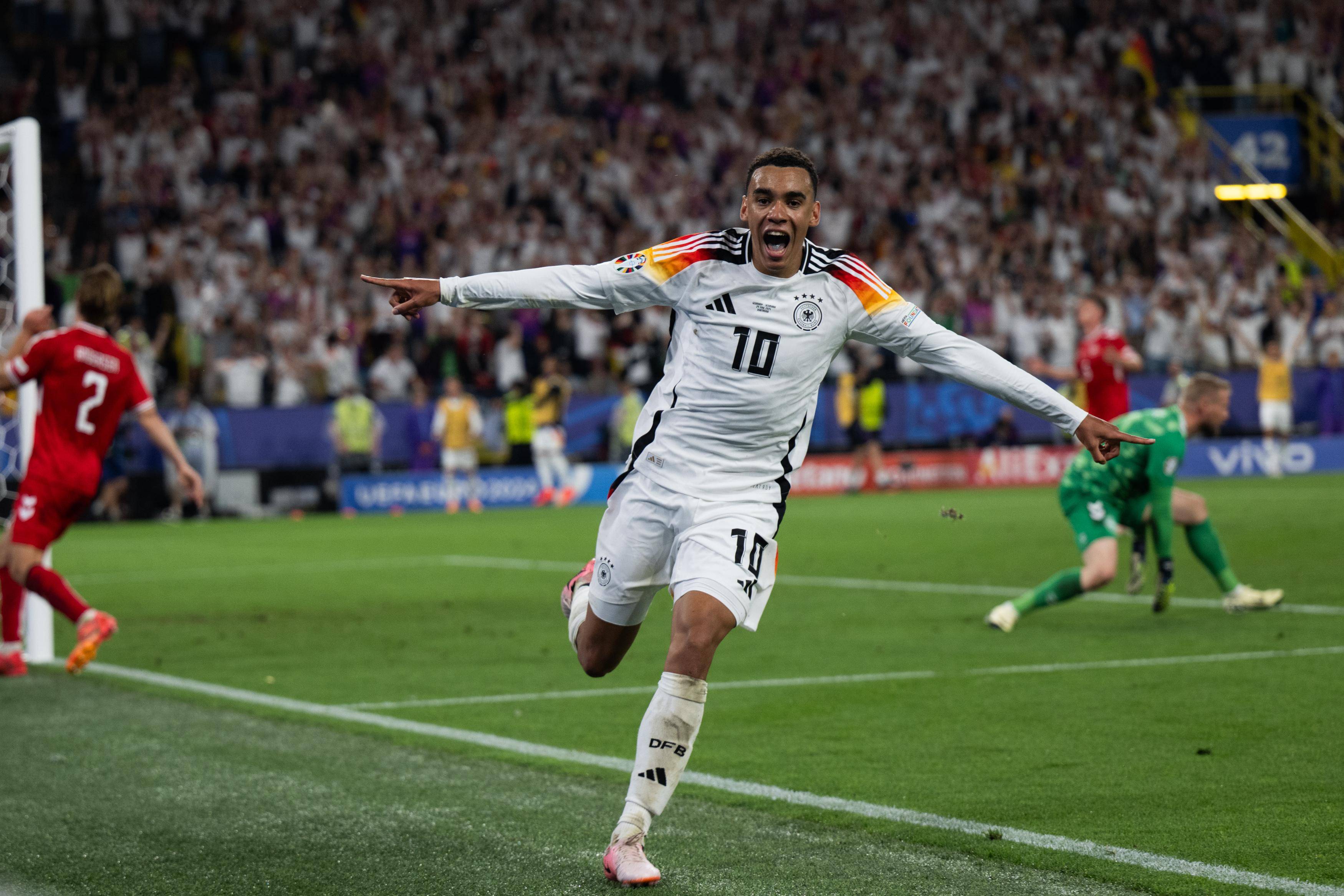 这暴露出俱 这暴露出俱